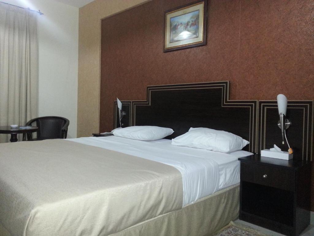 Dolphin Hotel Mascate Esterno foto